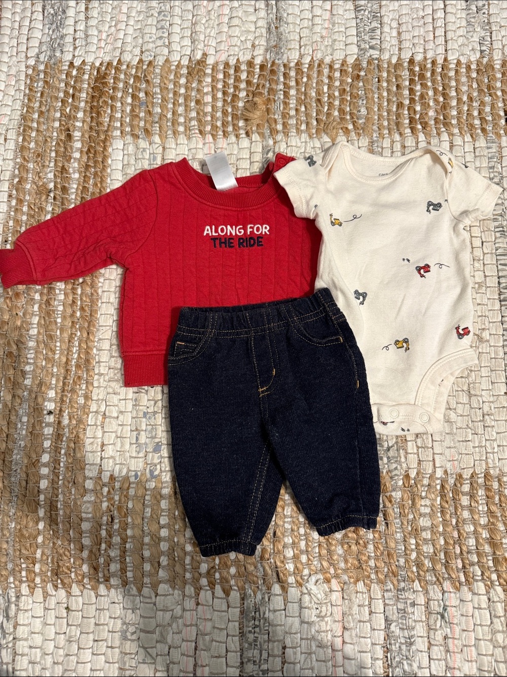 Carters 3 piece set - newborn
